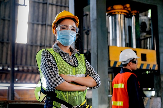 Warn workers to wear face masks with Safety4U